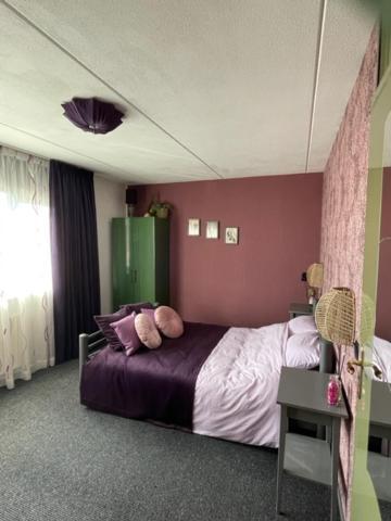 Bed And Breakfast Devijfbees Barendrecht Dış mekan fotoğraf